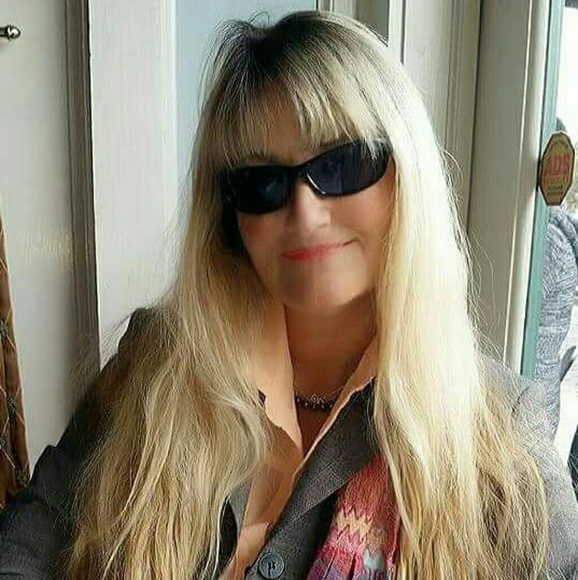 Meet your Posher, Sherri - Picture 2 of 4